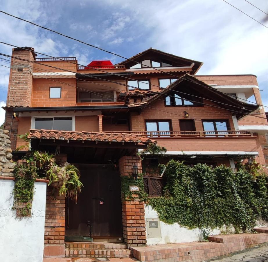 Hotel Le Chateau Guatapé Kültér fotó