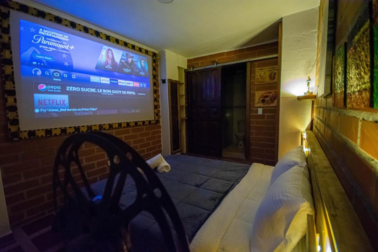 Hotel Le Chateau Guatapé Kültér fotó