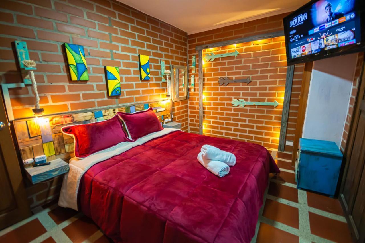 Hotel Le Chateau Guatapé Kültér fotó