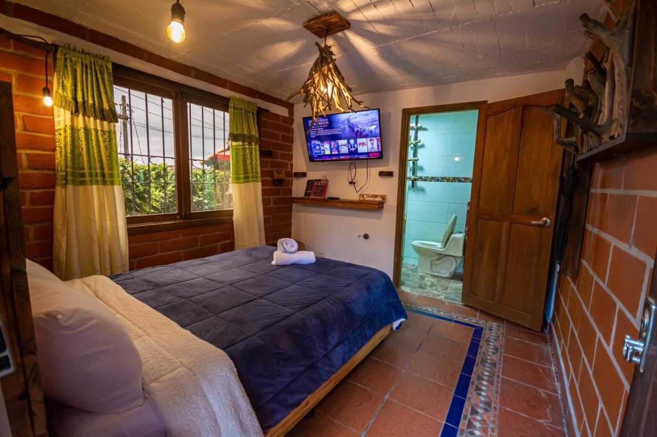 Hotel Le Chateau Guatapé Kültér fotó